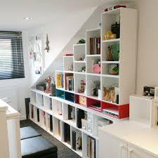 Come Su Misura Scaffale Bianco Per Muri Ad Angoli Nel 2020 Scaffali Scaffali Bianchi Design Pulito