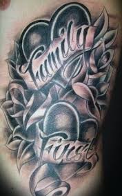 Some first timers prefer to get a small tattoo with minimal detail and not much of the design requiring filling just to get a feel for the process. 15 Susse Familie Tattoo Designs Designs Familie Tattoo In 2021 Family Tattoo Designs Family Tattoos Tattoos For Guys