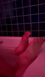 fada (18) - Porn Videos & Photos - EroMe