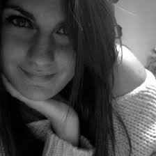 Nicole Carmel's Instagram, Twitter & Facebook