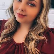 Ashley Shifflett's Instagram, Twitter & Facebook