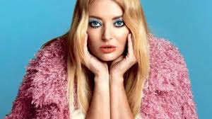 She started her career in 1999 as a member of the house and eurodance musical duo n&d with nicolae marin. Cine Este RÄzvan Munteanu SoÈul Deliei Matache PuÈini Ètiu CaÈi Bani Are Èi Cu Ce Se OcupÄ