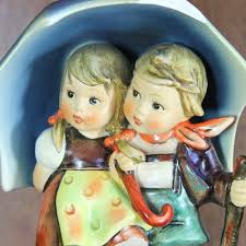MINT IN BOX Lladro Ten and Growing Figurine 7635, 7.5 Boy and Girl Sitting 