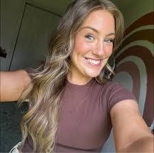 Melissa Mcgowan's Instagram, Twitter & Facebook