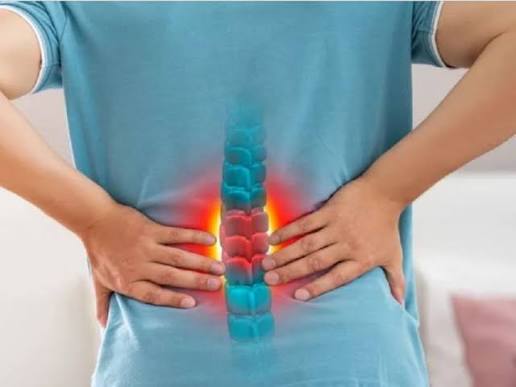 Đau lưng: Dấu hiệu triệu chứng, nguyên nhân, biến chứng, chẩn đoán và cách  điều trị - Bệnh viện đa khoa Lãnh Binh Thăng