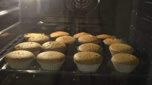 When it came to the red velvet cupcakes, the cupcakes from oven rack a turned out vastly different from oven rack b. Time Lapse Baking Cupcakes Youtube