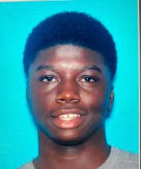 5 ARRESTED AFTER POLICE CHASE THIS MORNING At approximately 5 O'clock this  morning, 5 suspects were observed breaking and entering vehicles