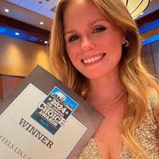 Join us tonight for a soothing sound bath by @tess.swed. We will have extra  mats and bolsters but bring a blanket for extra comfort! 🤍