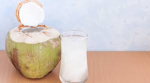 Kandungan nutrisi utamanya yang cukup penting, yaitu potasium dengan kadar 600 mg. Khasiat Penting Air Kelapa Hijau Bagi Ibu Hamil Prenagen