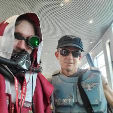 Very cool design for a Priest of the Omnissiah! Artist: PsyOptima