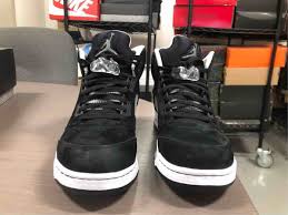 The sneaker con ios app to capitalize on these deals!!! Sneaker Con On Twitter Air Jordan 5 Oreo Size 10 5 Used 200 00 On The Sneaker Con App 8 10 Condition Https T Co Ijq4okoc4m