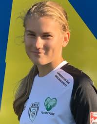 Michaela Nedorostová