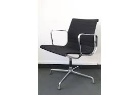 Reviewed in germany on january 29, 2016. Stuhl Vitra Ea 108 281117 02 Abatrans