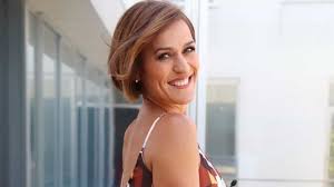 March 8, 1965, funchal, madeira, portugal. E Oficial Fatima Lopes Sai Da Tvi Apos 11 Anos