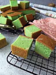 Panaskan ketuhar pada suhu 160°c. Resepi Simple Kek Pandan Santan Yang Lembut Gebu Dan Sedap Qasey Honey