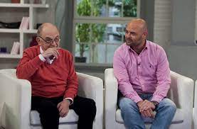 Bodrogi gyula a nemzet színésze és fia, bodrogi ádám mesélt joshi bharatnak arról, miért nem követte. Kozos Foton Bodrogi Gyula Es A Fia Adam Szerinted Hasonlitanak Egymasra Hazai Sztar Femina