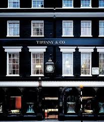 Epingle Par Thea Montauti Sur S H O P Facades De Magasins Facade Maison A Vendre