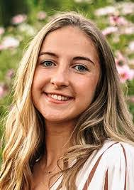 Anabel Moore's Instagram, Twitter & Facebook