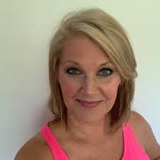 Lori Musgrave's Instagram, Twitter & Facebook