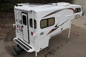 Pin By Bobo On Trucks Slide In Truck Campers Hilux Camper Truck Camper