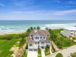 Florida Beach House Bordered By River 2019 Hgtv S Ultimate House Hunt Hgtv