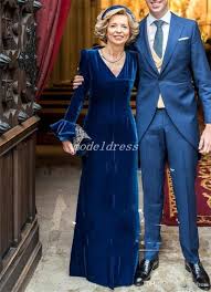 2019 Vintage Navy Blue Mother Of The Bride Dresses 2019 V Neck Long Trumpe Mother Of The Bride Dresses Long Navy Blue Wedding Dress Mother Of The Bride Dresses