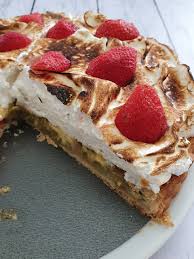 Tarte A La Rhubarbe Meringuee Audrey Cuisine Recette En 2020 Alimentation Audrey Cuisine Tarte Rhubarbe