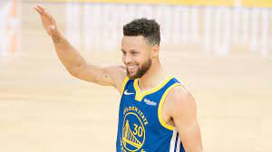 Point guard with the golden stephen curry. Warriors Stephen Curry Isn T Going To Win Mvp But He S Reopened His Case As Best Player In The World Cbssports Com