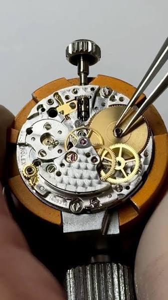 ✨ Rolex 31 Jewels Movement Disassembly &mdash; Beauty Hidden Beneath the Dial,  Some watch movements impress with their precision. Others captivate with  their finishing. This Rolex 31 jewels movement does ...