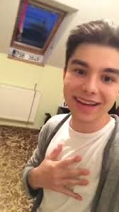 Adam kajumi vydáva svoj ďalší song s názvom emoji. Co Si Myslis O Fetisistech Muze Byt I Video Ask Fm Adamkajumi