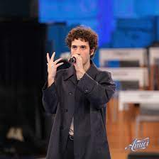 Tancredi cantu rajnoldi eliminato ad amici 2021?/ piange per il papà ma sul palco. Amici 20 Tancredi Chi E Il Giovane Cantante Milanese Carriera E Curiosita