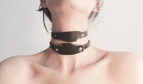 Résultat de recherche d'images pour "choker"