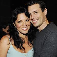 Girl hairstyles hairstyle hair greys anatomy grey hair mom hairstyles beauty ellen pompeo meredith grey hair. With A Loving Husband Sara Ramirez Came Out With Her Sexuality A Lesbian