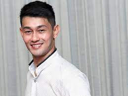 Isu penahanan datuk farid kamil dihangatkan lagi dengan penularan sebuah video bigo live. Peguam Kemalangan Bicara Farid Kamil Tampar Polis Ditangguh