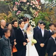 Song hye kyo 송혜교 philippines. ìœ ìž¬ì„ ì†¡ì¤'ê¸° ì†¡í˜œêµ ê²°í˜¼ì‹ í¬ì°© ì´ ì™€ì¤'ì— ì† ê¼­ ìž¡ê³  ìžˆë„¤ ë‹¬ë‹¬í•œ ì‹ í˜¼ë¶€ë¶€