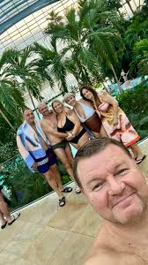 Tornati da poco a casa.Sinceramente non mi aspettavo un fine settimana così  bello,mi ero fatto un idea più pessimistica.Mi sono ricreduto subito.Tempo  alle Terme giusto,mezza giornata è più che sufficiente,noi abbiamo fatto