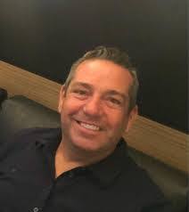 Albert Mazurkiewicz's Instagram, Twitter & Facebook