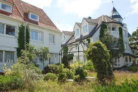 We encourage all prospective puppy owners to do their research and be prepared with questions to ask the breeder. Haus 17 Ferienanlage Duhnen Cuxhaven