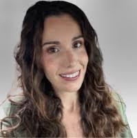 Tim Averill's Instagram, Twitter & Facebook