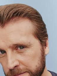 Natural Hair Wax for Men: Enhance Your Hairstyle