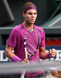 Rafael nadal, va apărea ca brand ambasador la nivel mondial pentru lenjeria tommy hilfiger, colecţia tommy hilfiger tailored, şi noile parfumuri 'th bold' începând din toamna lui 2015.ambele colecţii sunt disponibile în magazinele tommy hilfiger la nivel global, prin intermediul partenerilor selectionaţi. Statistike KariÑ˜ere Rafaela Nadala VikipediÑ˜a