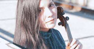 Chilena es becada en la Academia de Ópera de Berlín, pero busca ayuda para  su estadía