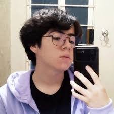 Eric Plata's Instagram, Twitter & Facebook