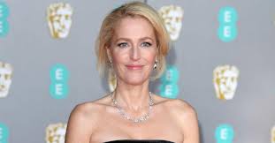 I'm sorry, the actress, who stars. Why Does Gillian Anderson Have A British Accent Is Her Accent Fake