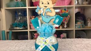 This airplane centerpiece would be a great addition to your baby shower. Centro De Mesa Para Baby Shower Super Facil Youtube