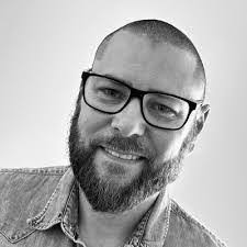 Roderick Bowen's Instagram, Twitter & Facebook