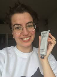 I Tried A High-End Detox Face Mask That Claims To Make Your Pores Look  Smaller, And Honestly? I'm Obsessed