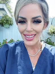 Neil Hamlin's Instagram, Twitter & Facebook