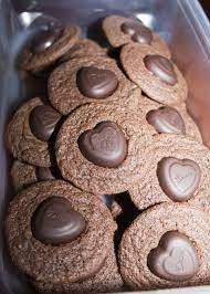 Dove Dark Chocolate Chocolate Cookies Dark Chocolate Recipes Chocolate Calories Dove Dark Chocolate