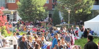 La bretagne et ses menhirs, l'auvergne et ses volcans, l'alsace et ses vignobles, toutes les régions de france regorgent de châteaux et d'abbayes dont certains sont. Brocantes Braderies Et Vides Greniers Ce Weekend Dans Le Val De Marne 94 Citoyens